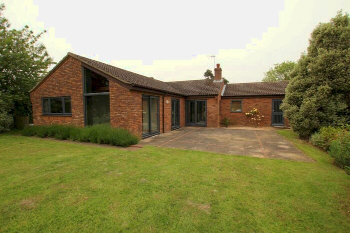 4 Bedroom Bungalow To Rent In Rockland St Mary, NR14