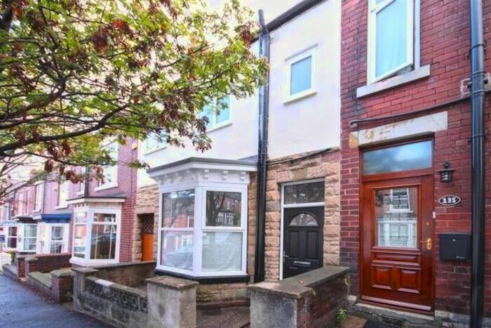 3 Bedroom Terraced House To Rent In Blair Athol Road, Banner Cross, S11