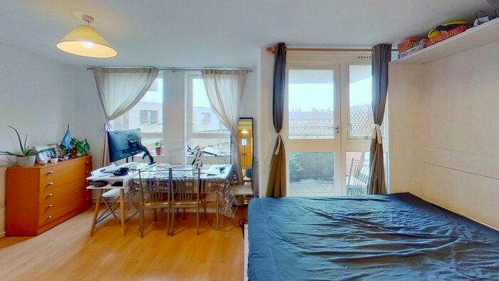 Studio To Rent In Nightingale House, St. Katherines Docks, London, E1W