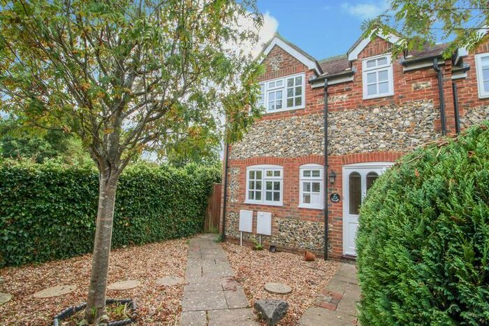 2 Bedroom End Of Terrace House To Rent In Woodbury Close, Bourne End SL8