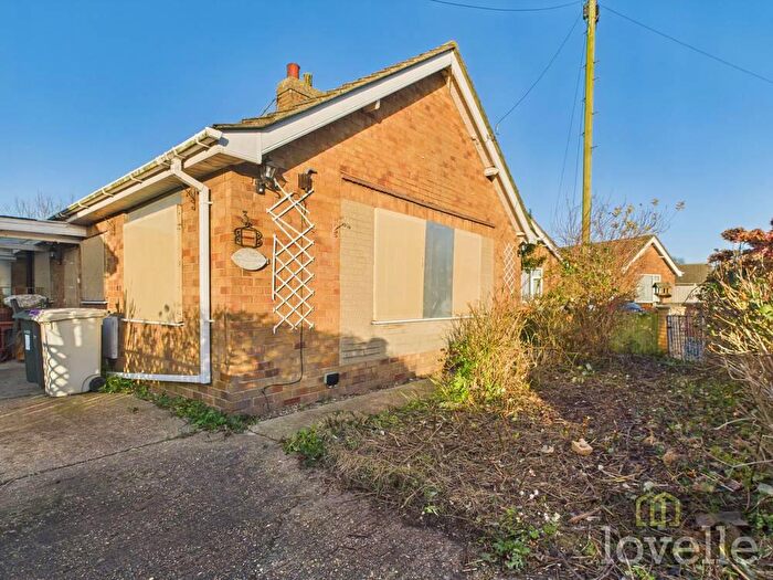 2 Bedroom Detached Bungalow For Sale In Ancaster Road, Mablethorpe, LN12