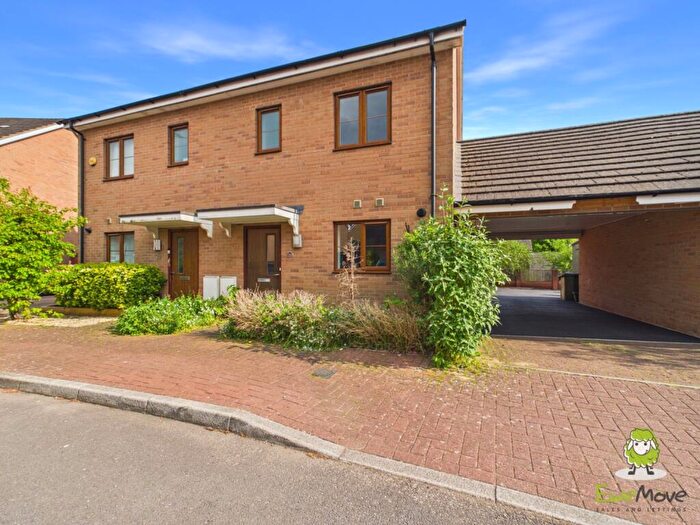 3 Bedroom Terraced House To Rent In Highpath Way, Basingstoke, Hampshire, RG24
