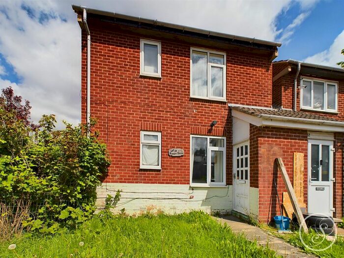 Studio To Rent In Exeter Drive, Leeds, LS10