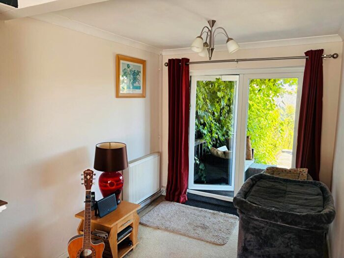 2 Bedroom End Of Terrace House For Sale In Priests Road, Swanage, Dorset, BH19 - Photo 8