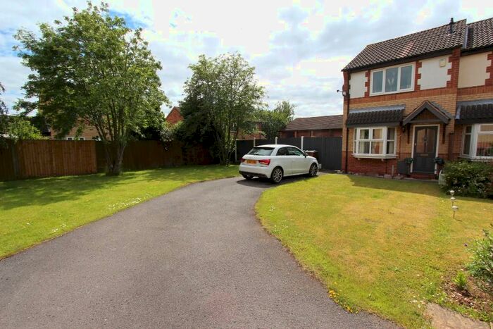 2 Bedroom End Of Terrace House To Rent In Hellebore Close, Nottingham, NG5