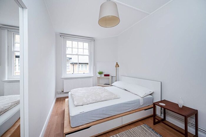 1 Bedroom Flat To Rent In Aldwych Chambers, Covent Garden, London, WC2B