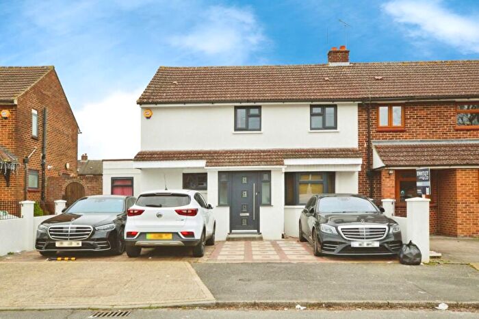 6 Bedroom Semi Detached House For Sale In Thornton Avenue, West Drayton, UB7