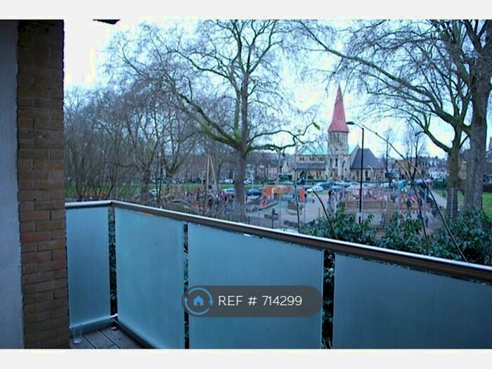 2 Bedroom Flat To Rent In Altima Court, East Dulwich, SE22