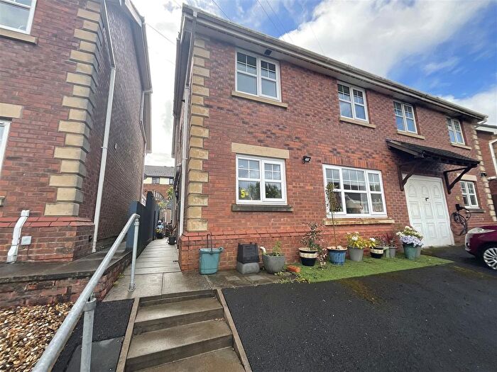 3 Bedroom Semi-Detached House For Sale In Maes Conwy, Llanelli, SA14