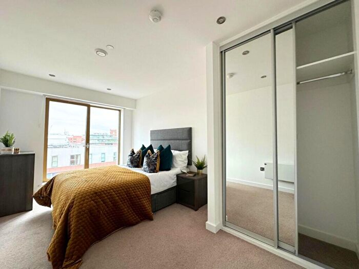 2 Bedroom Apartment To Rent In The Astley Manchester, M1
