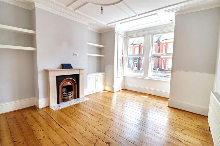 2 Bedroom Apartment To Rent In Churchfield Avenue, North Finchley, London, N12