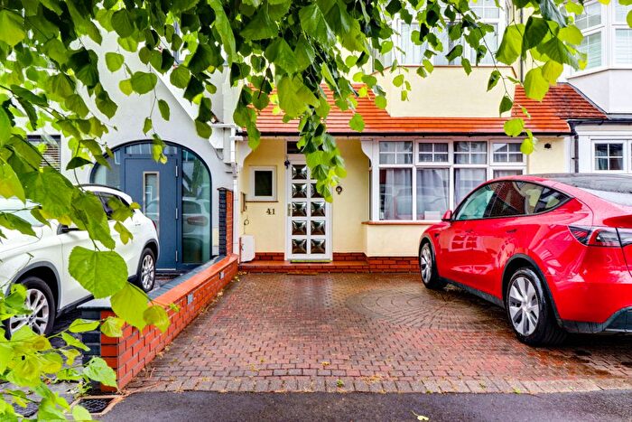 4 Bedroom Terraced House For Sale In Firstway, London, SW20