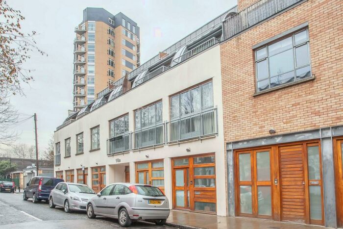 1 Bedroom Flat To Rent In Ellingfort Road, London Fields, E8