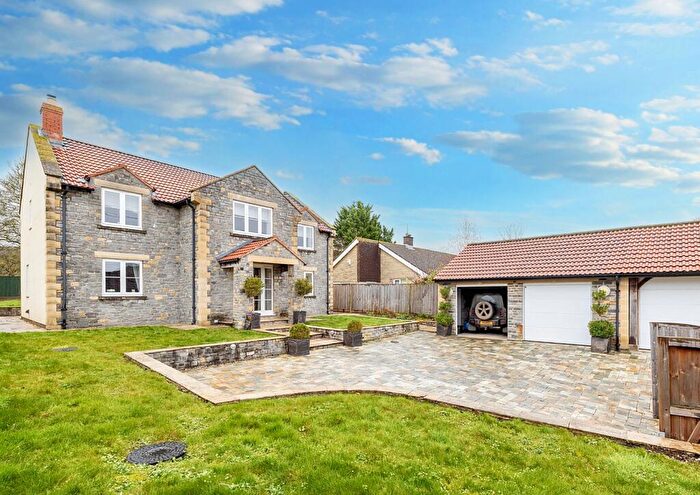 4 Bedroom Detached House For Sale In North Wootton, Shepton Mallet, Somerset, BA4