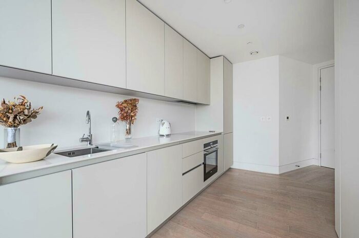 2 Bedroom Flat To Rent In Penn Street, , Hoxton, London, N1