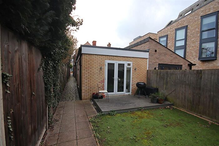 1 Bedroom Flat To Rent In Milton Road, Cambridge, CB4