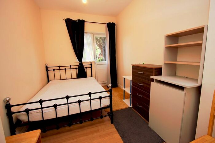 Property To Rent In The Ride, Ponders End, Enfield, EN3