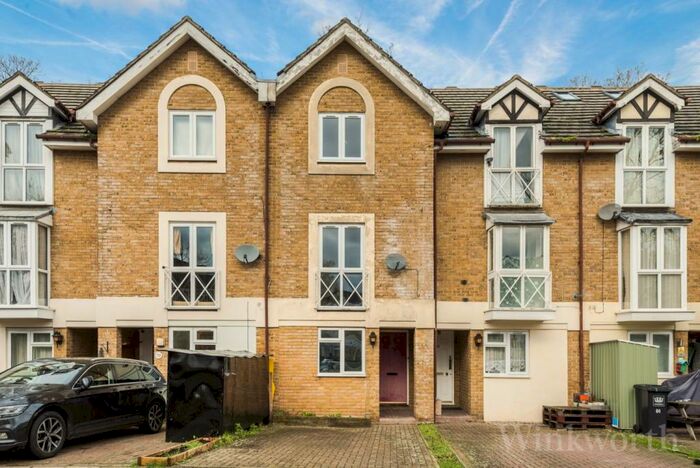 2 Bedroom Terraced House To Rent In Water Lane, London, SE14