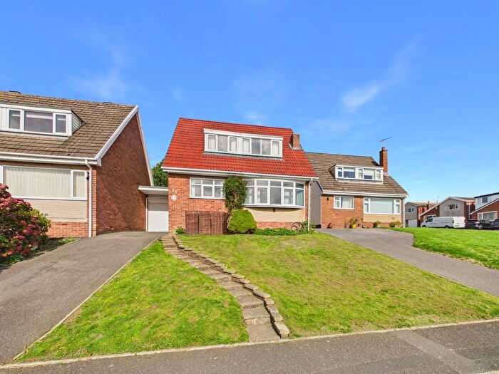 3 Bedroom Detached House For Sale In Summerfield Road, Dronfield, Derbyshire, S18
