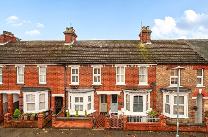 2 Bedroom Terraced House For Sale In Bower Street, Bedford, MK40