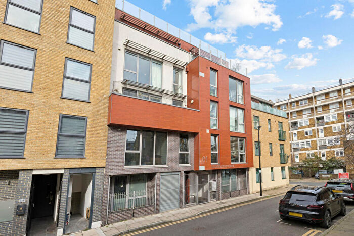1 Bedroom Flat For Sale In Bookbinders Court, Cudworth Street, Tower Hamlets, London, E1