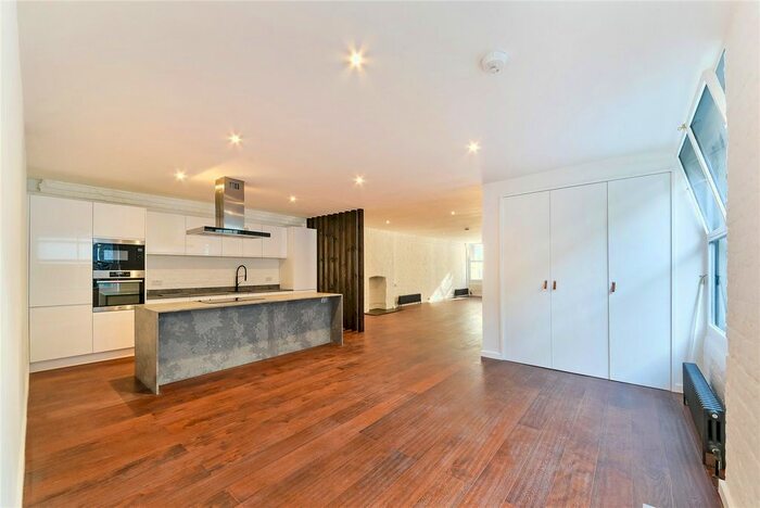 2 Bedroom Flat To Rent In Ravey Street, London, EC2A