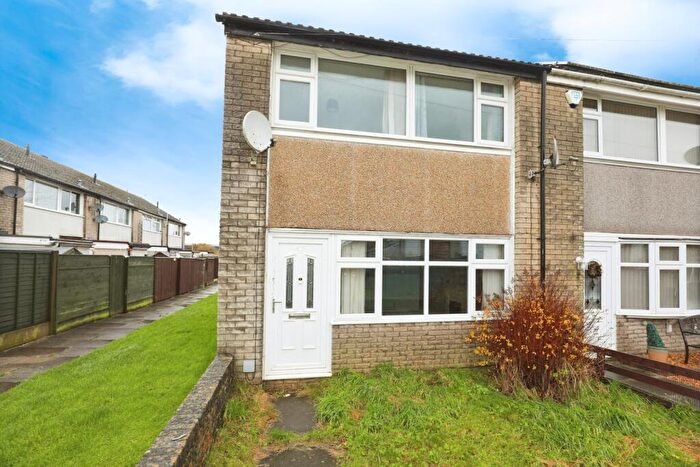 3 Bedroom End Of Terrace House For Sale In Bollin Avenue, Winsford, Cheshire, CW7