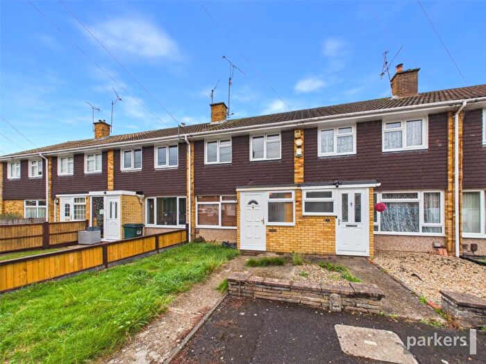 3 Bedroom Terraced House To Rent In Tupsley Road, Reading, Berkshire, RG1