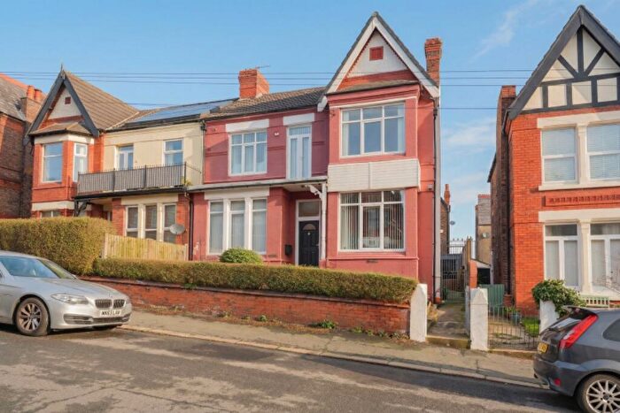 5 Bedroom Semi Detached House For Sale In Radnor Drive, Wallasey, Merseyside, CH45