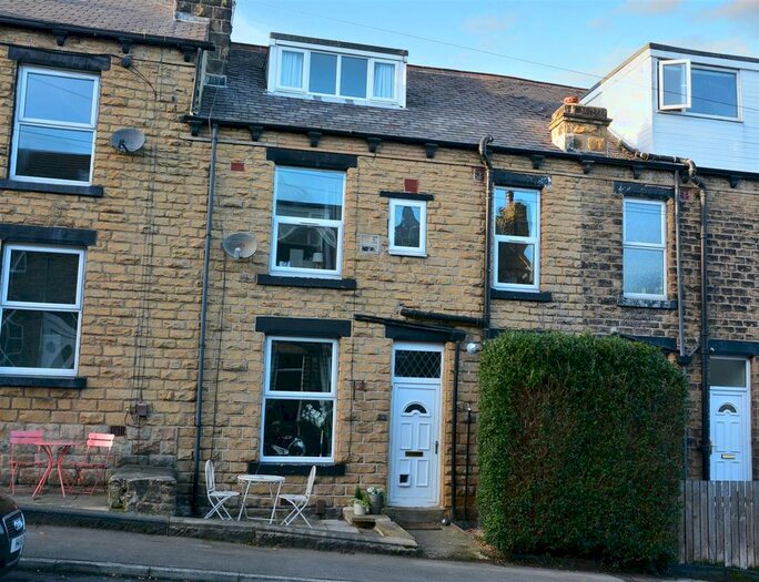 3 Bedroom Property To Rent In Nunthorpe Road, Rodley, Leeds LS13