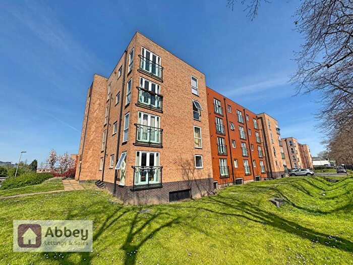 2 Bedroom Flat For Sale In Pavilion Close, Leicester, LE2