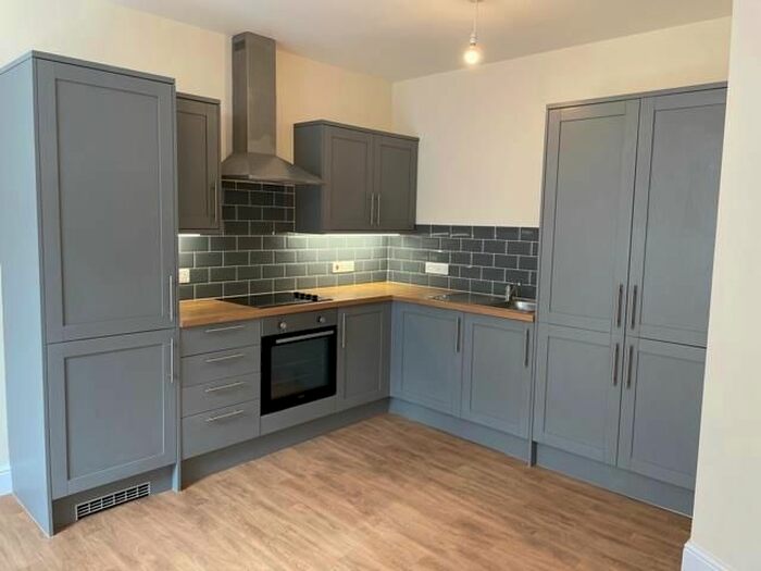 2 Bedroom Flat To Rent In Victoria Place, Haverfordwest, SA61