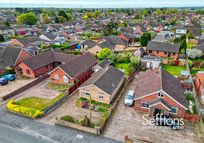 2 Bedroom Detached Bungalow For Sale In Reepham Road, Norwich, Norfolk, NR6