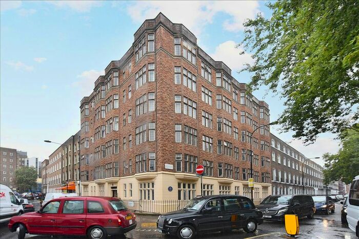 2 Bedroom Flat To Rent In Downing Court, Bloomsbury, WC1N