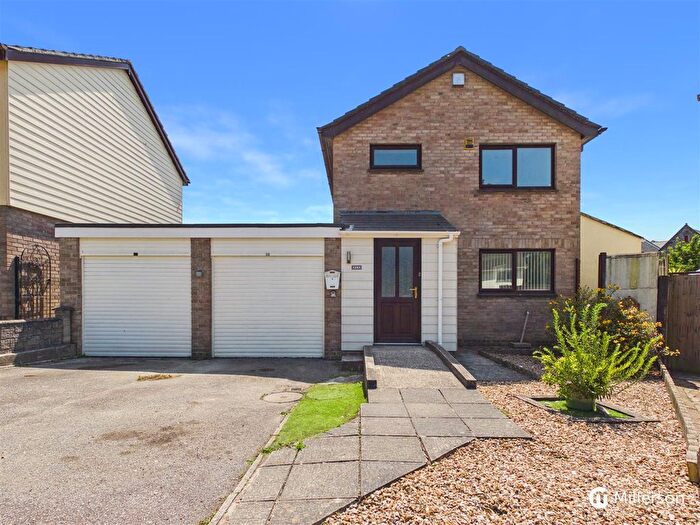 3 Bedroom Detached House For Sale In Little Treloweth, Pool, Redruth, TR15