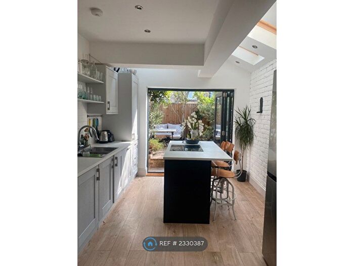 3 Bedroom Terraced House To Rent In Holness Rd, London, E15