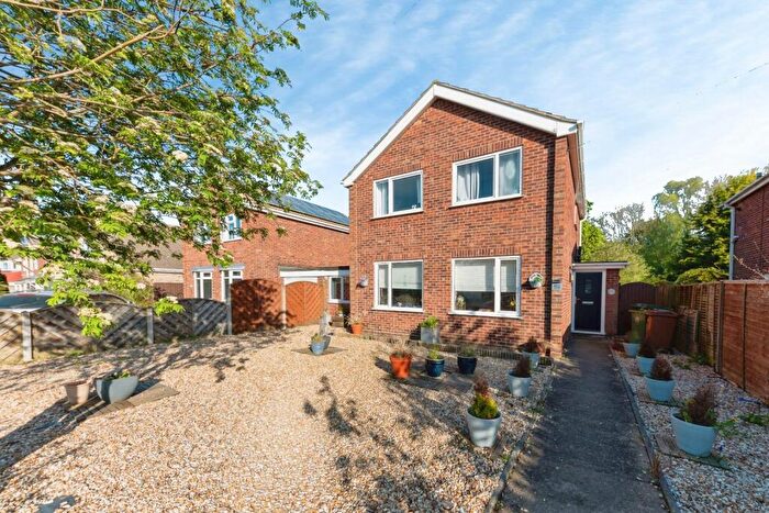 4 Bedroom Detached House For Sale In Anderby Drive, Grimsby, Lincolnshire, DN37