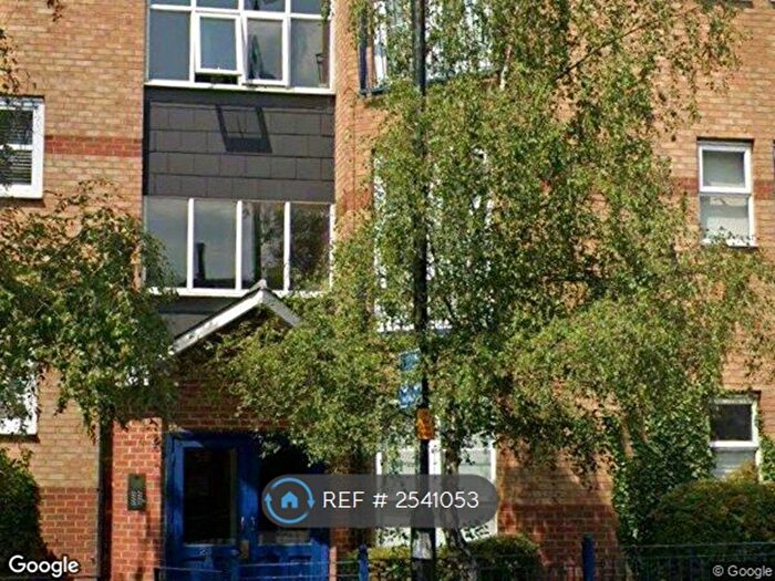 2 Bedroom Flat To Rent In Royal Eltham Heights, London, SE9