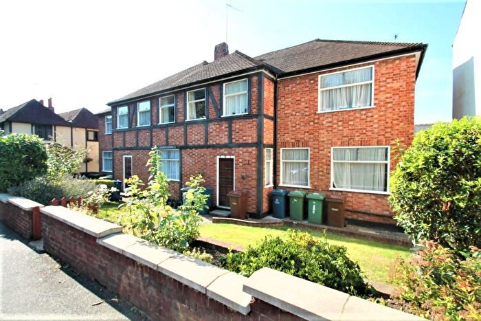 2 Bedroom Flat To Rent In Crown Court, Crown Street, Harrow On The Hill, HA2