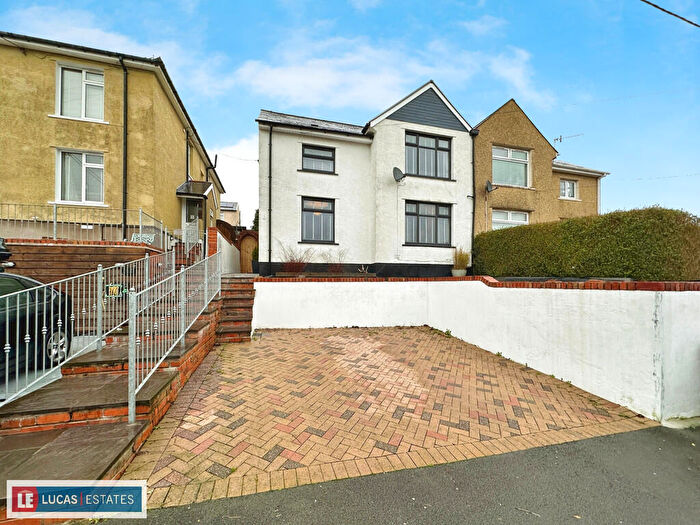 3 Bedroom Semi-Detached House For Sale In Ashgrove, Hengoed, Caerphilly County Borough, CF82