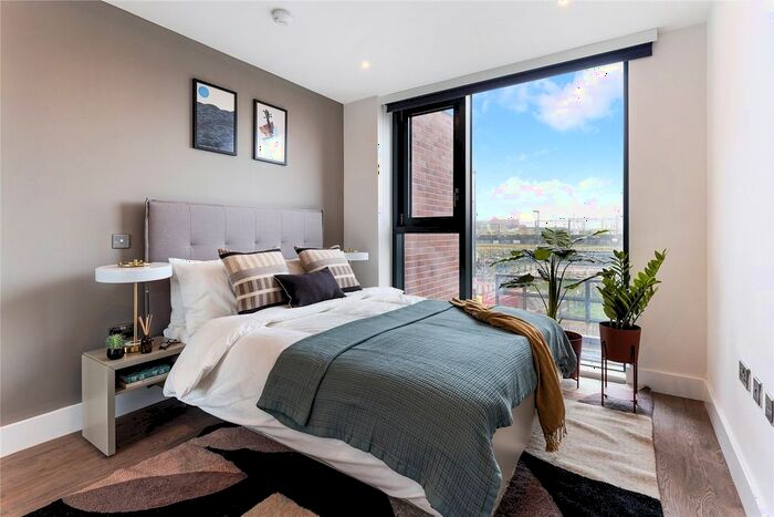 1 Bedroom Flat To Rent In Uncle Leeds, Whitehall, LS12