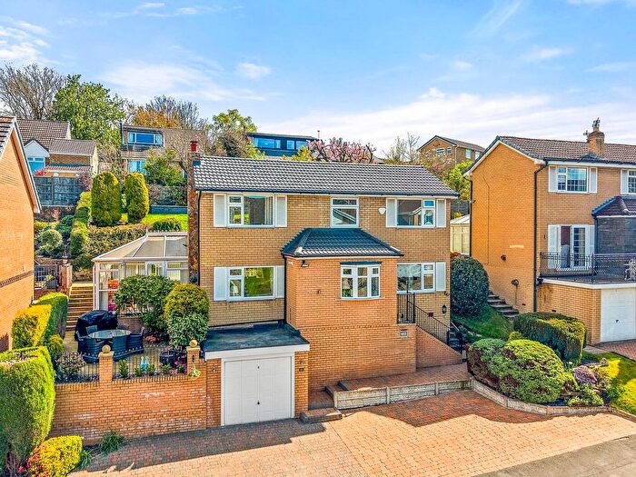 3 Bedroom Detached House For Sale In Quarry Clough, Stalybridge, SK15