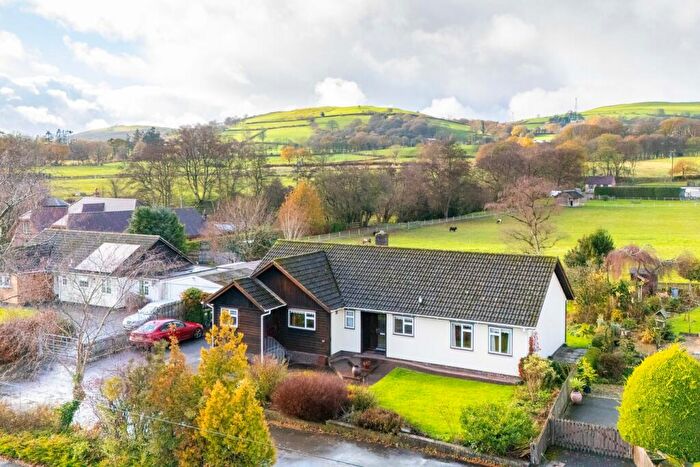 4 Bedroom Detached Bungalow For Sale In Llanyre, Llandrindod Wells, LD1