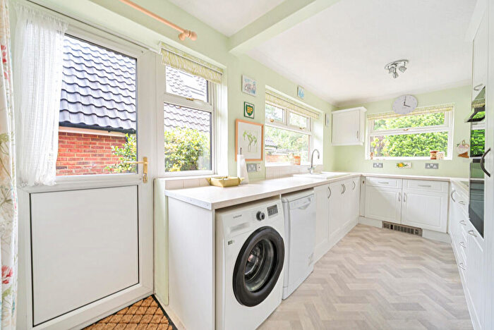 3 Bedroom Detached House For Sale In Bridge Road, Rudgwick, RH12