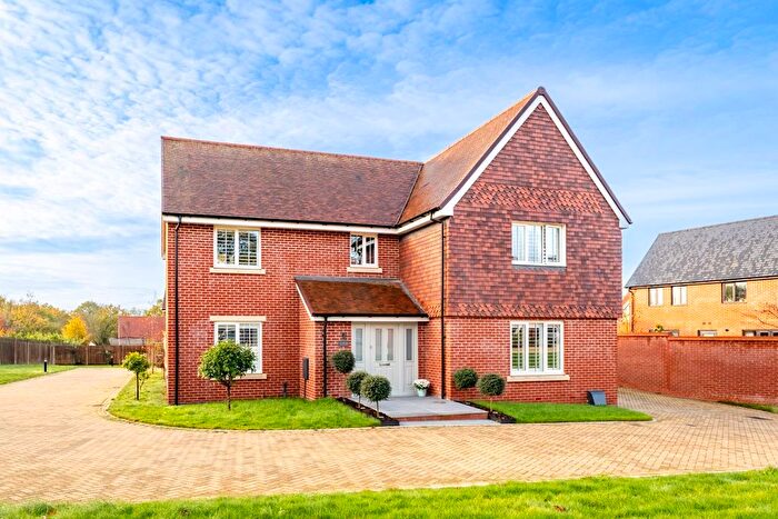 5 Bedroom Detached House For Sale In Red Clover Road, Ridgewood, TN22