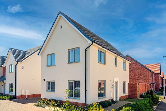 3 Bedroom Detached House For Sale In Allens Drive, Trimley St. Martin, IP11