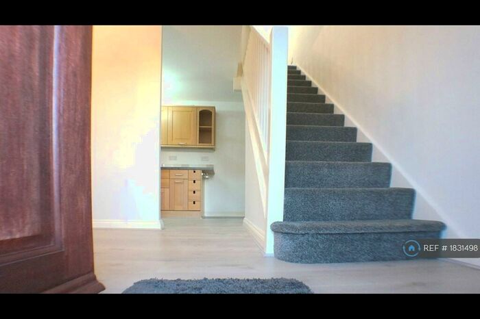 1 Bedroom Terraced House To Rent In Beech Avenue, Northampton, NN3