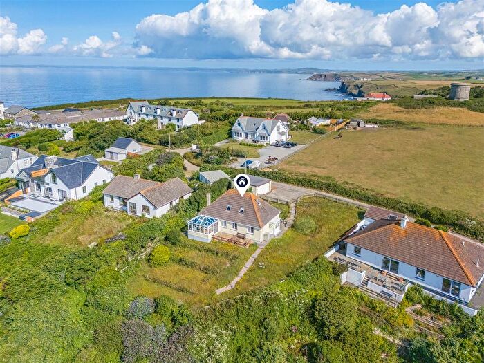 3 Bedroom Detached Bungalow For Sale In Coastal Home With Sea Views, Mullion Cove, TR12