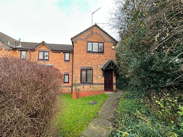 2 Bedroom End Of Terrace House For Sale In Somerset Close, Tamworth, B78