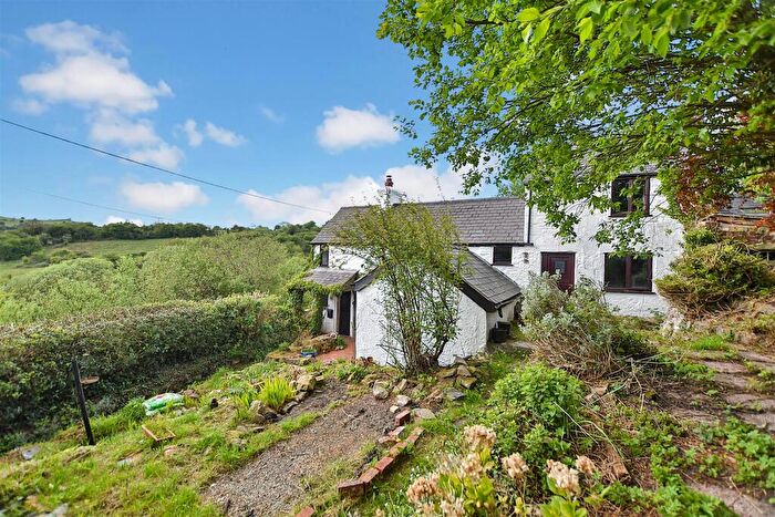 3 Bedroom Cottage For Sale In Ffordd Isaf, Gwynfryn, LL11